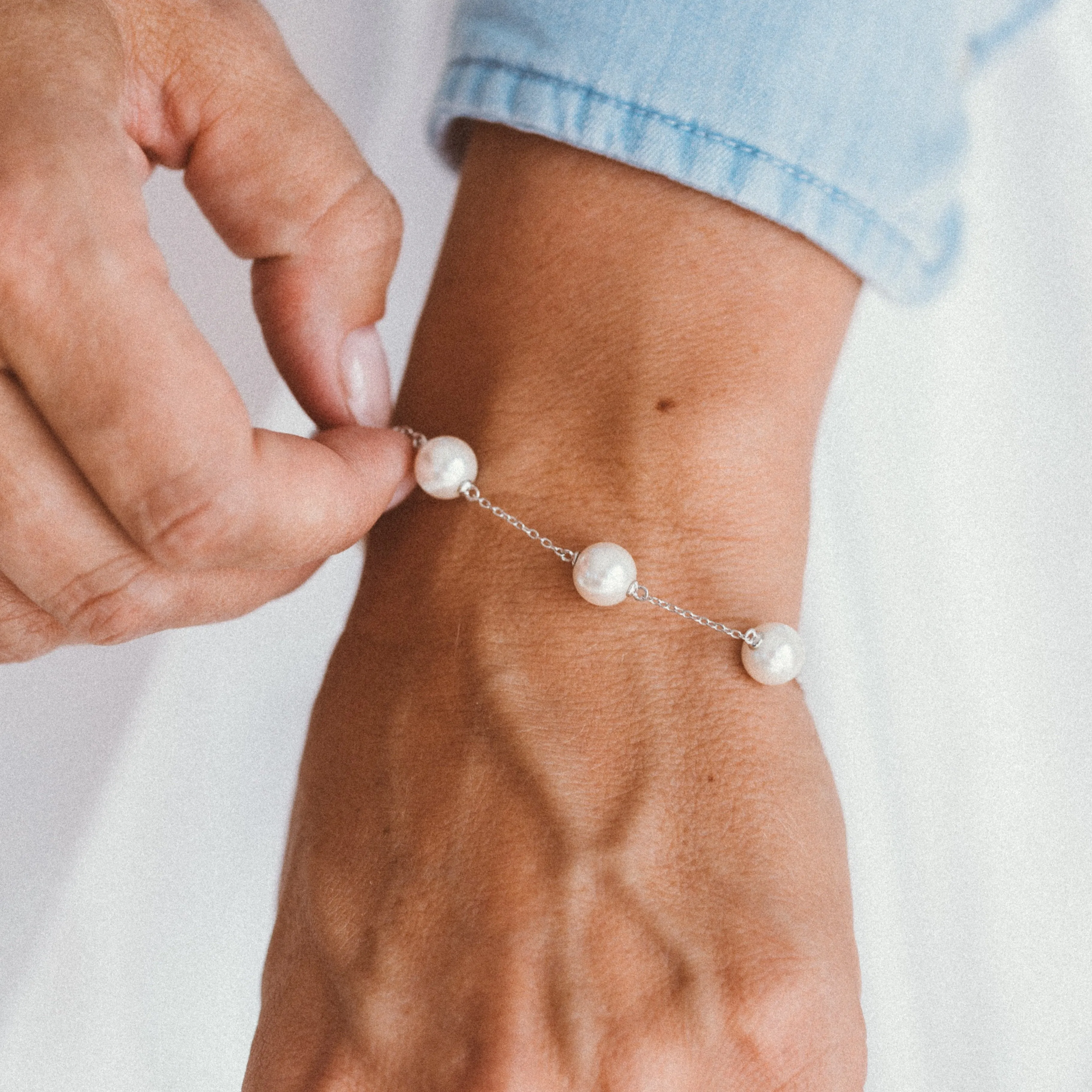Spaced Pearl Bracelet