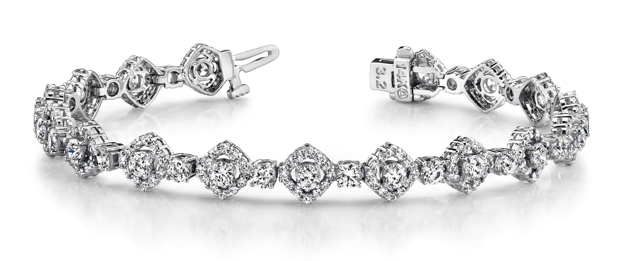 Square Link Lab-Grown Diamond Bracelet with 7.50 ct.(finished) 1.5mm, 3.5mm