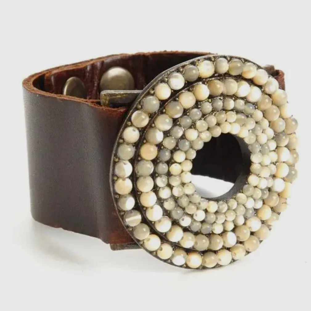 Stair Step Leather Bracelet – Brown w MOP
