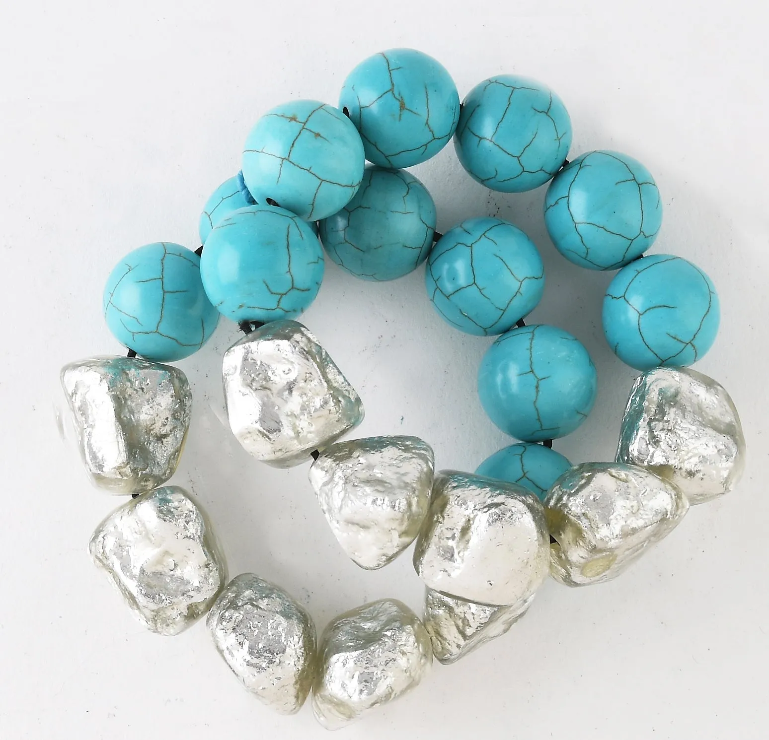 STRETCH NUGGET AND HOWLITE BRACELET SET. SET OF TWO