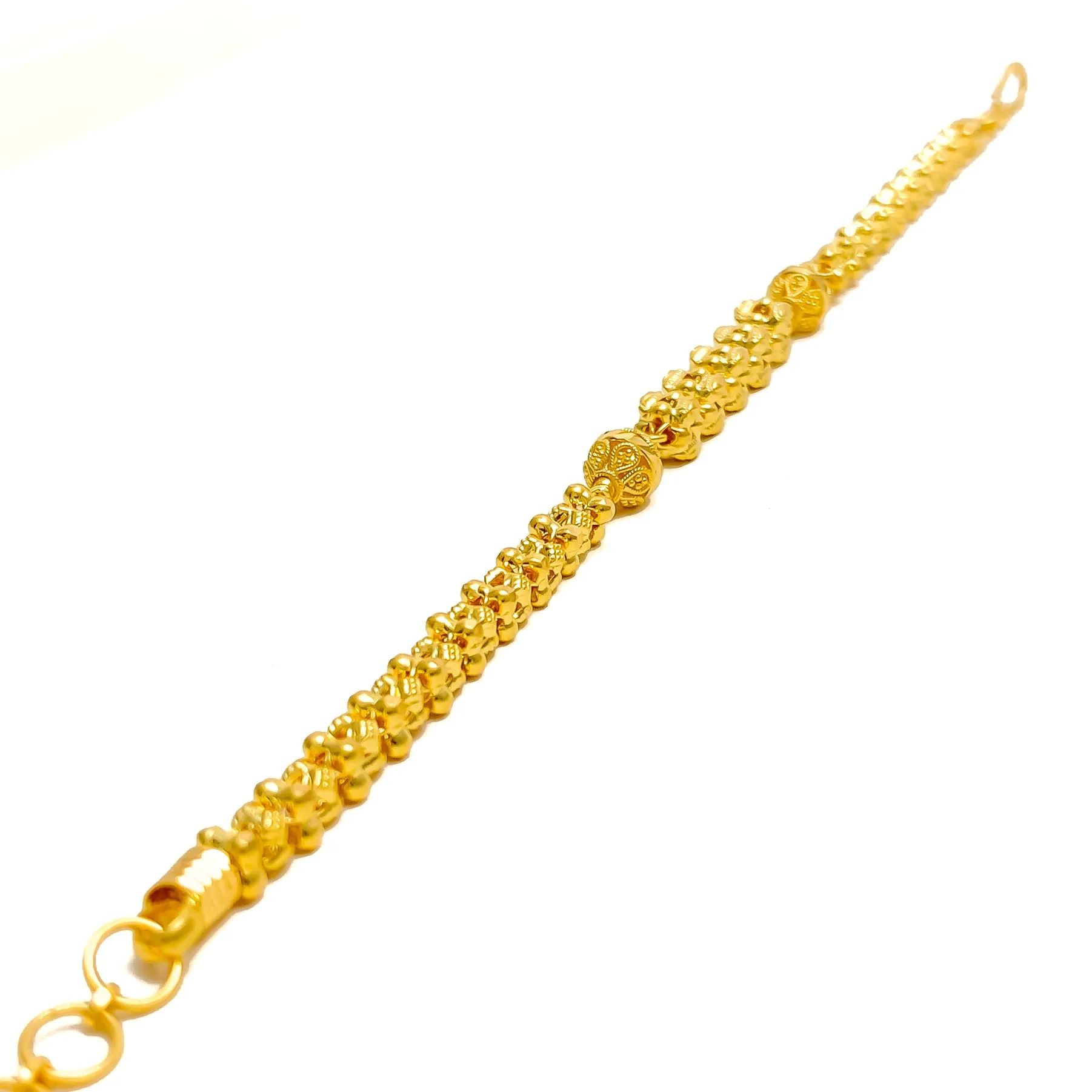Tasteful Dazzling 22k Gold Bracelet