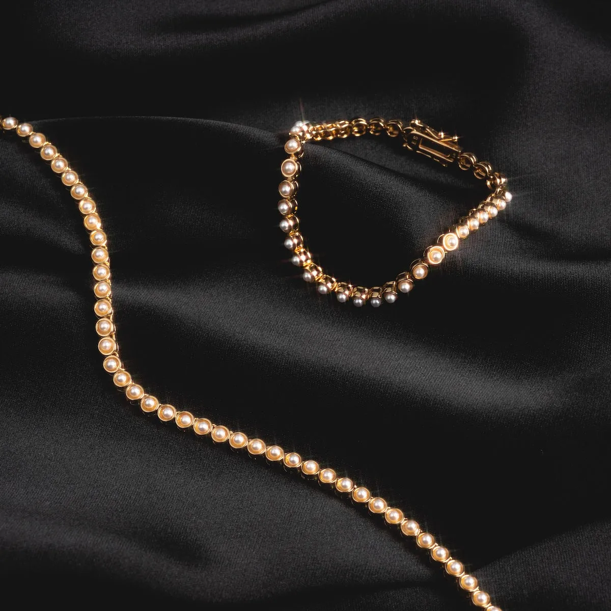 Tennis Bracelet in Pearl