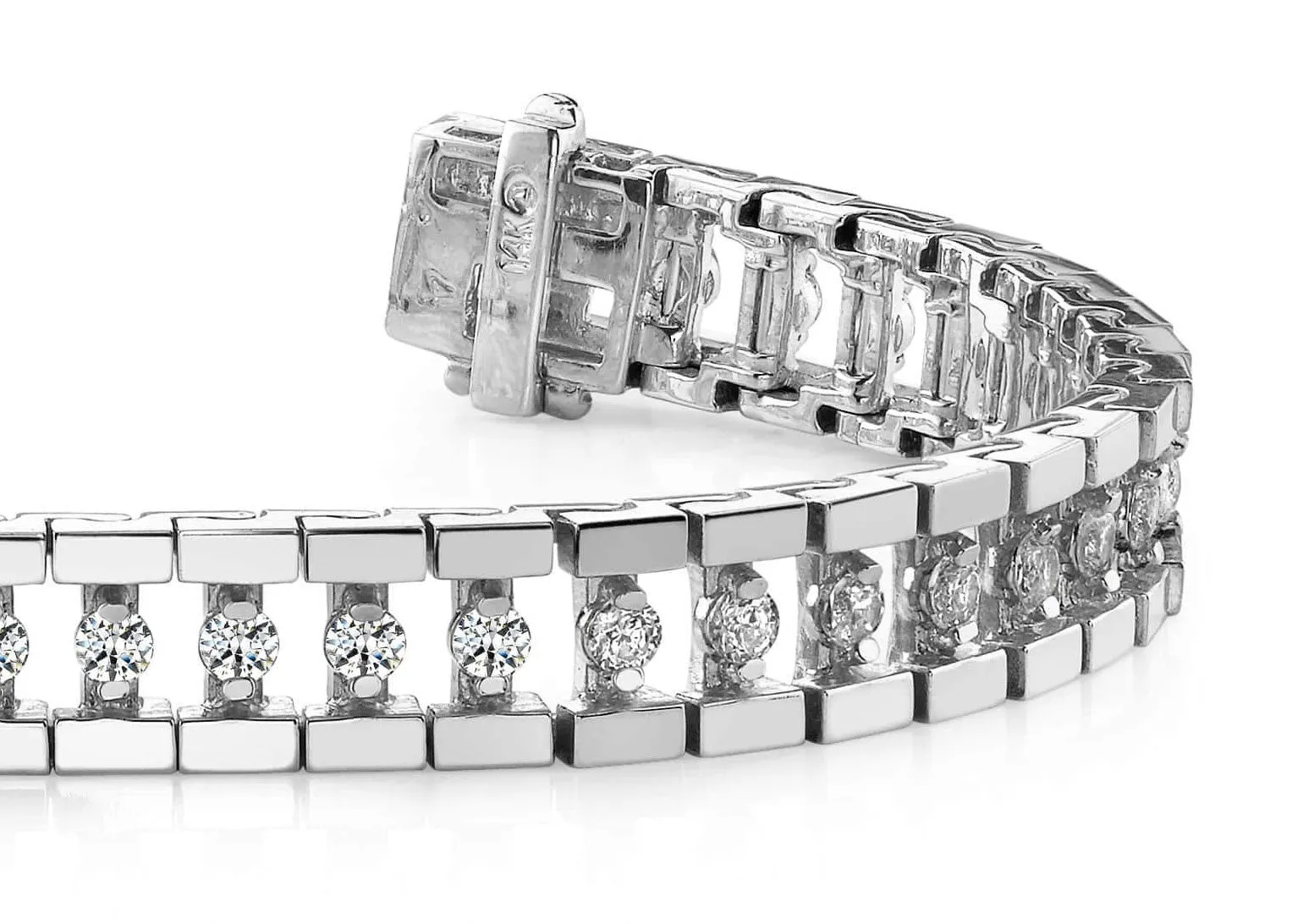 Track Link Lab-Grown Diamond Bracelet with 2.50 ct.(finished) 2.25mm