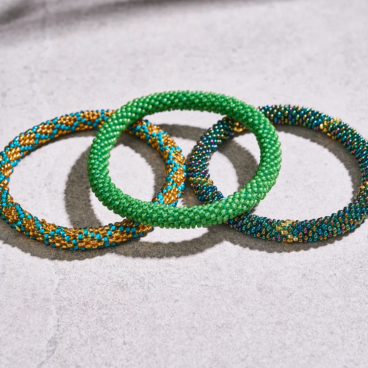 Tropic Whisper | Himalayan Glass Bead Bracelet