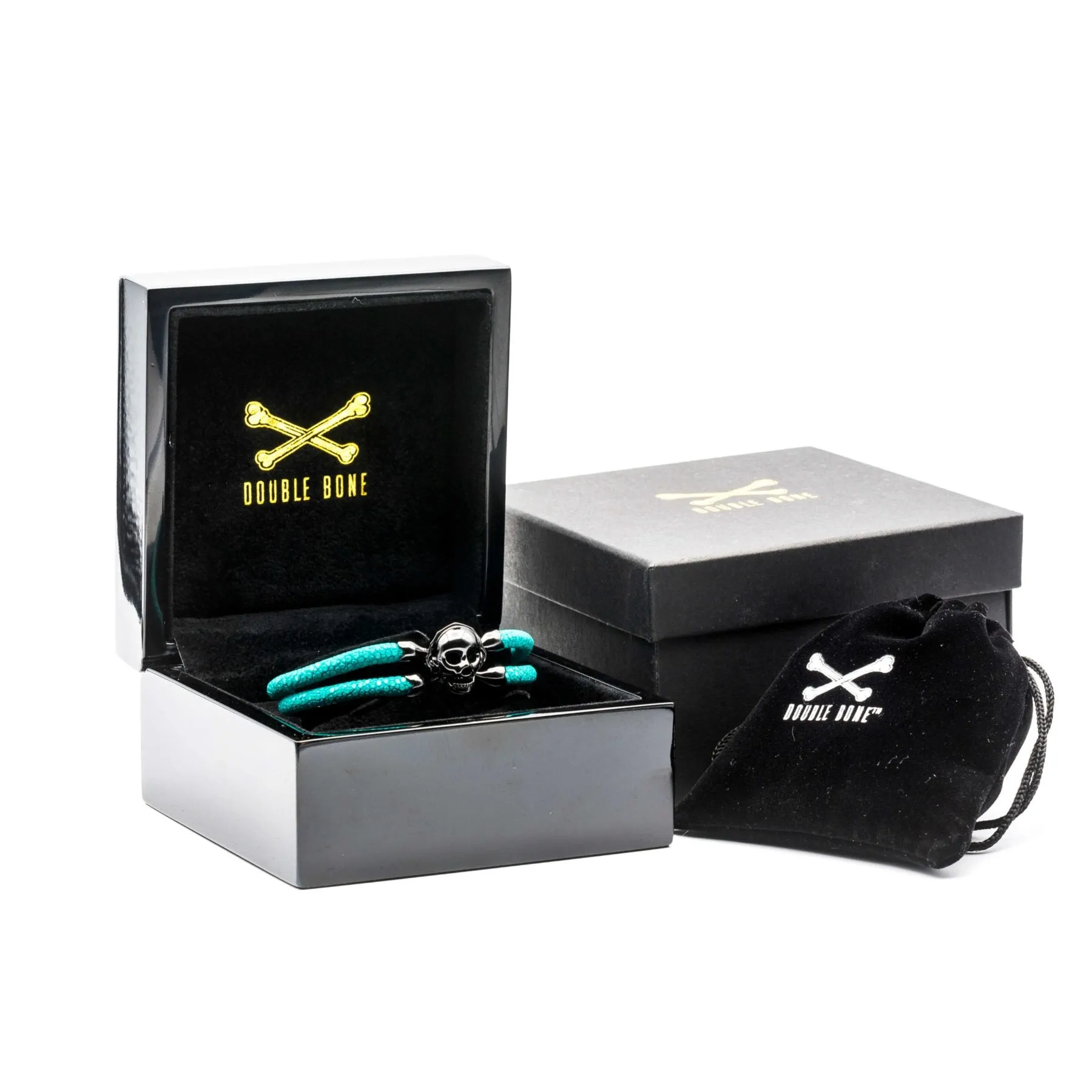 Turquoise stingray bracelet with black PVD skull (Unisex)