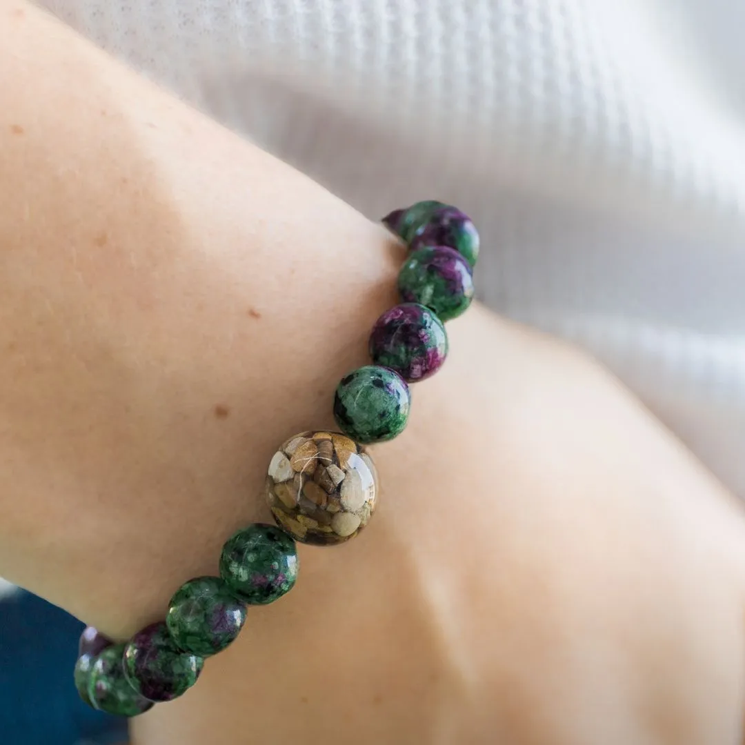 Utah Stones   Ruby in Zoisite