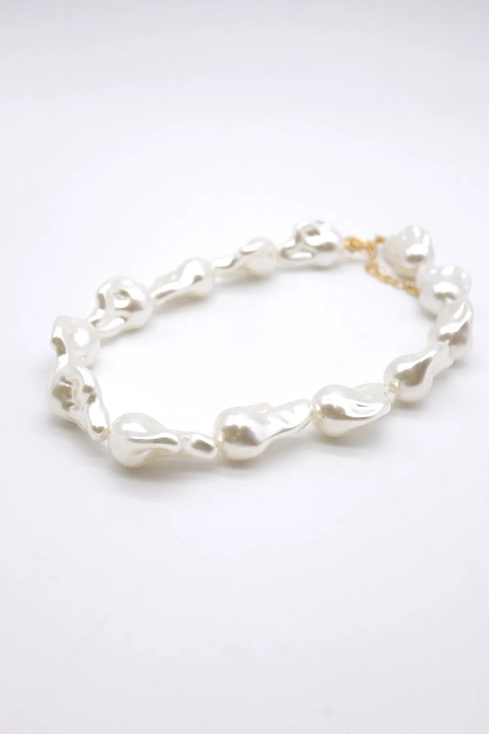 Zelie Baroque Pearl Necklace